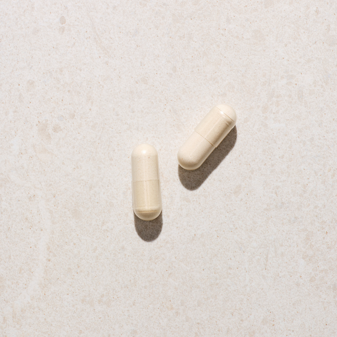 Veganske kapsler fyldt med urter, vitaminer og mineraler - naturlige kosttilskud uden tilsætningsstoffer - Sandvig Pharma