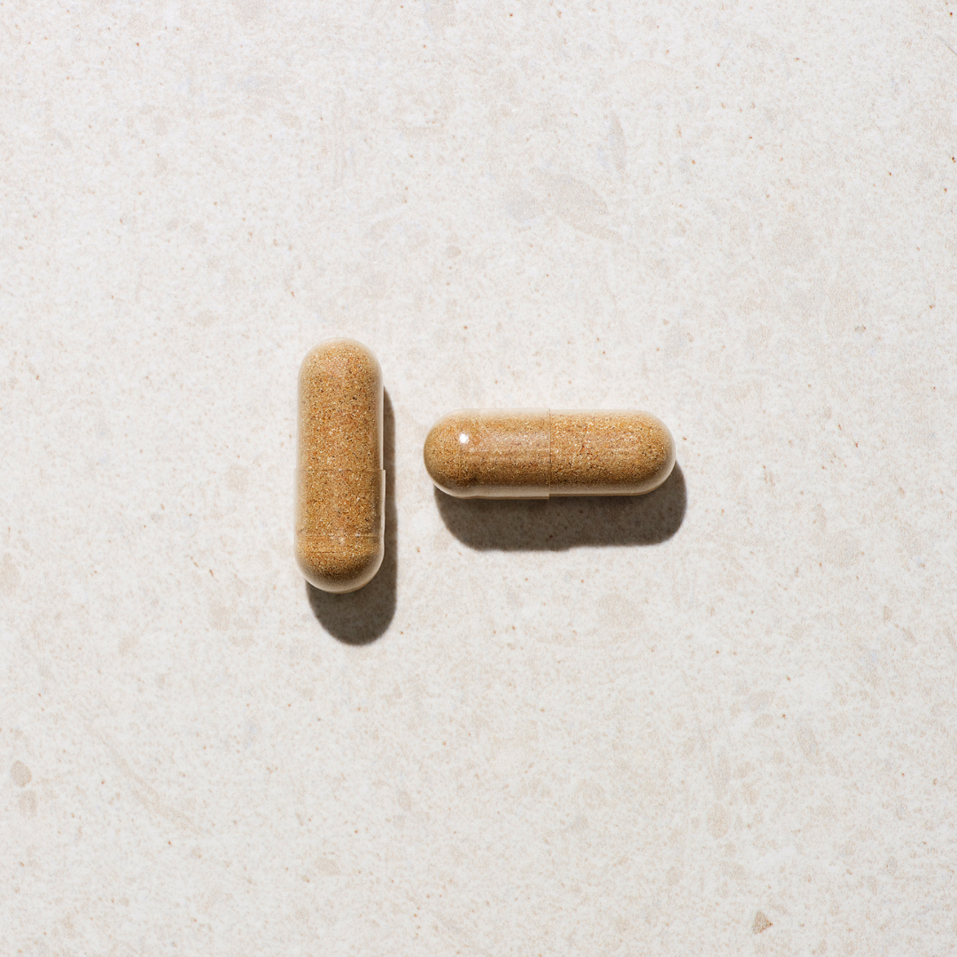 Veganske kapsler fyldt med urter, vitaminer og mineraler - naturlige kosttilskud uden tilsætningsstoffer - Sandvig Pharma