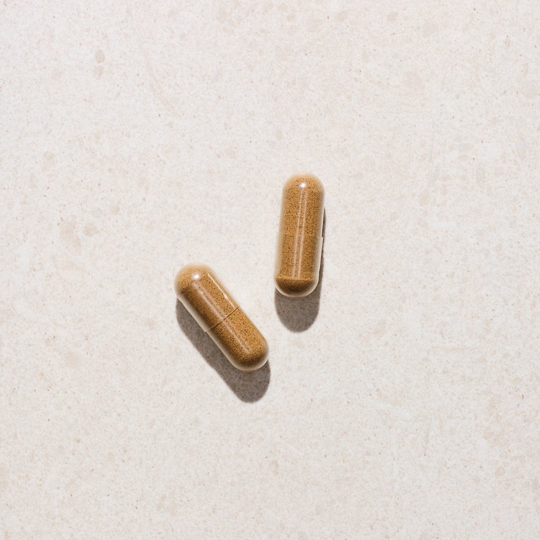 Veganske kapsler fyldt med urter, vitaminer og mineraler - naturlige kosttilskud uden tilsætningsstoffer - Sandvig Pharma