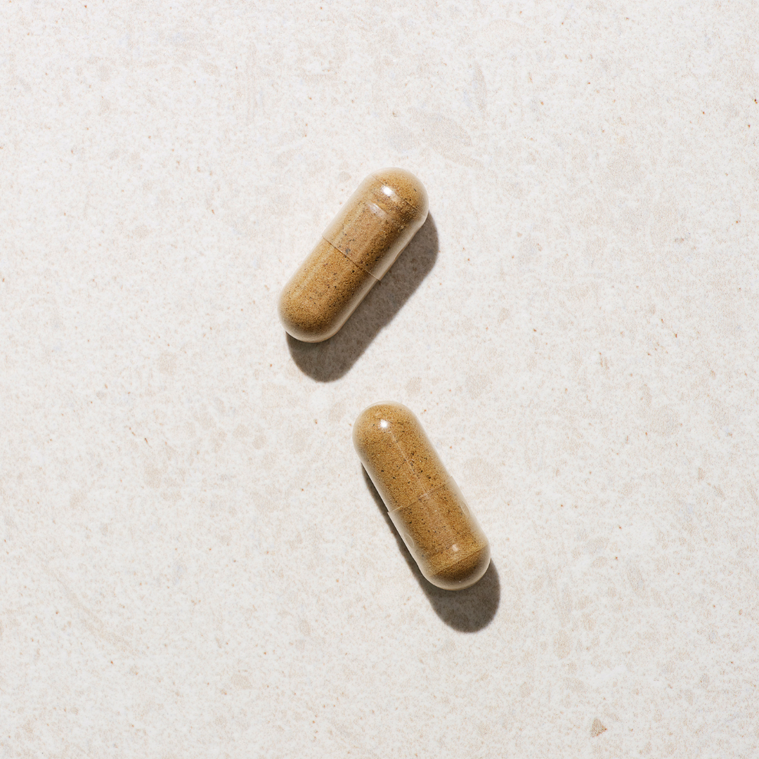 Veganske kapsler fyldt med urter, vitaminer og mineraler - naturlige kosttilskud uden tilsætningsstoffer - Sandvig Pharma