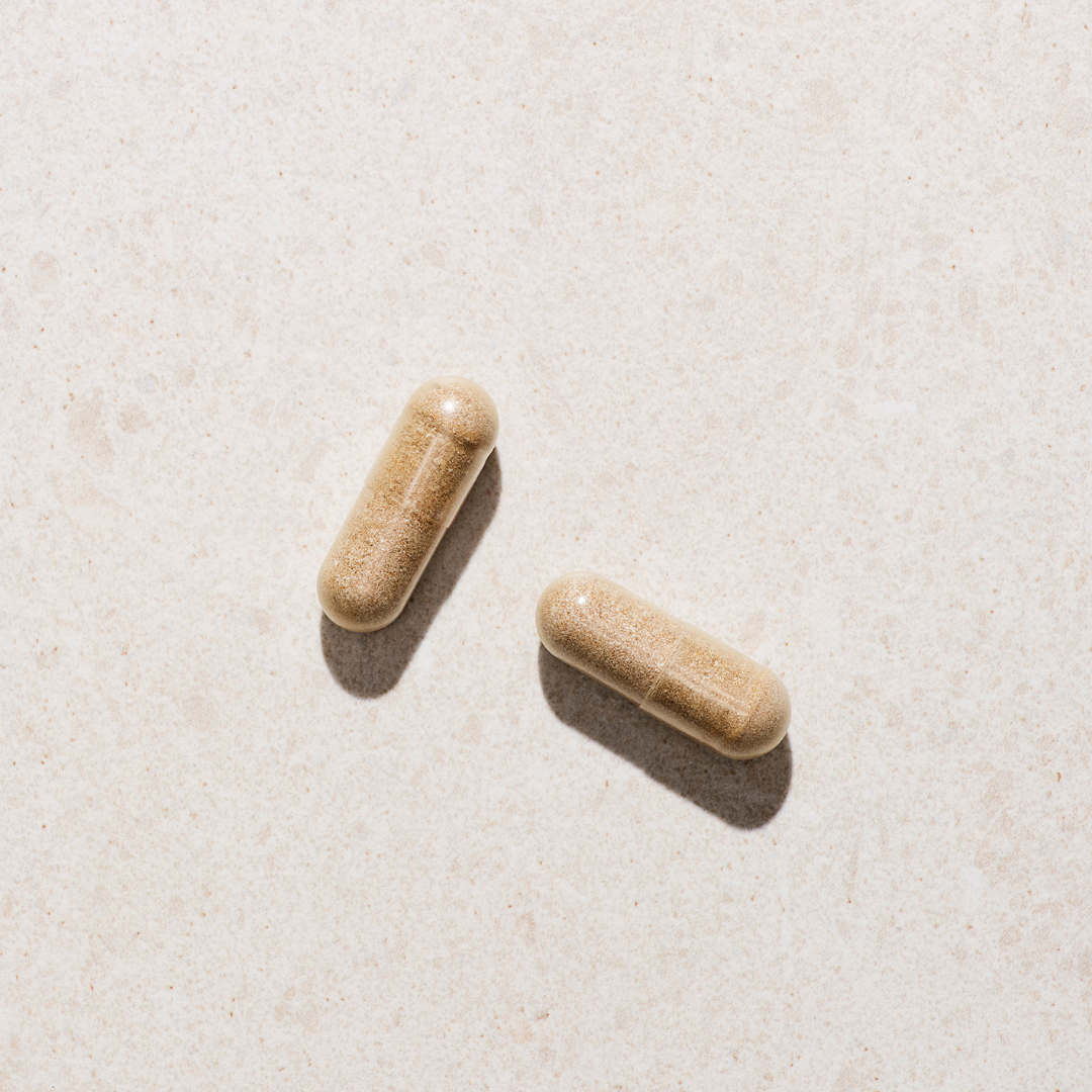 Veganske kapsler fyldt med urter, vitaminer og mineraler - naturlige kosttilskud uden tilsætningsstoffer - Sandvig Pharma