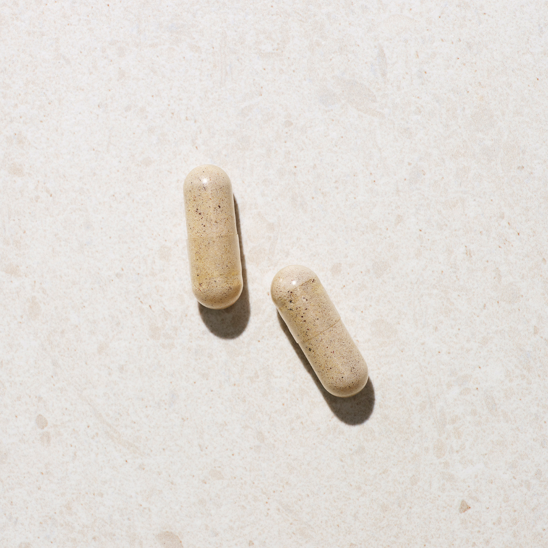 Veganske kapsler fyldt med urter, vitaminer og mineraler - naturlige kosttilskud uden tilsætningsstoffer - Sandvig Pharma