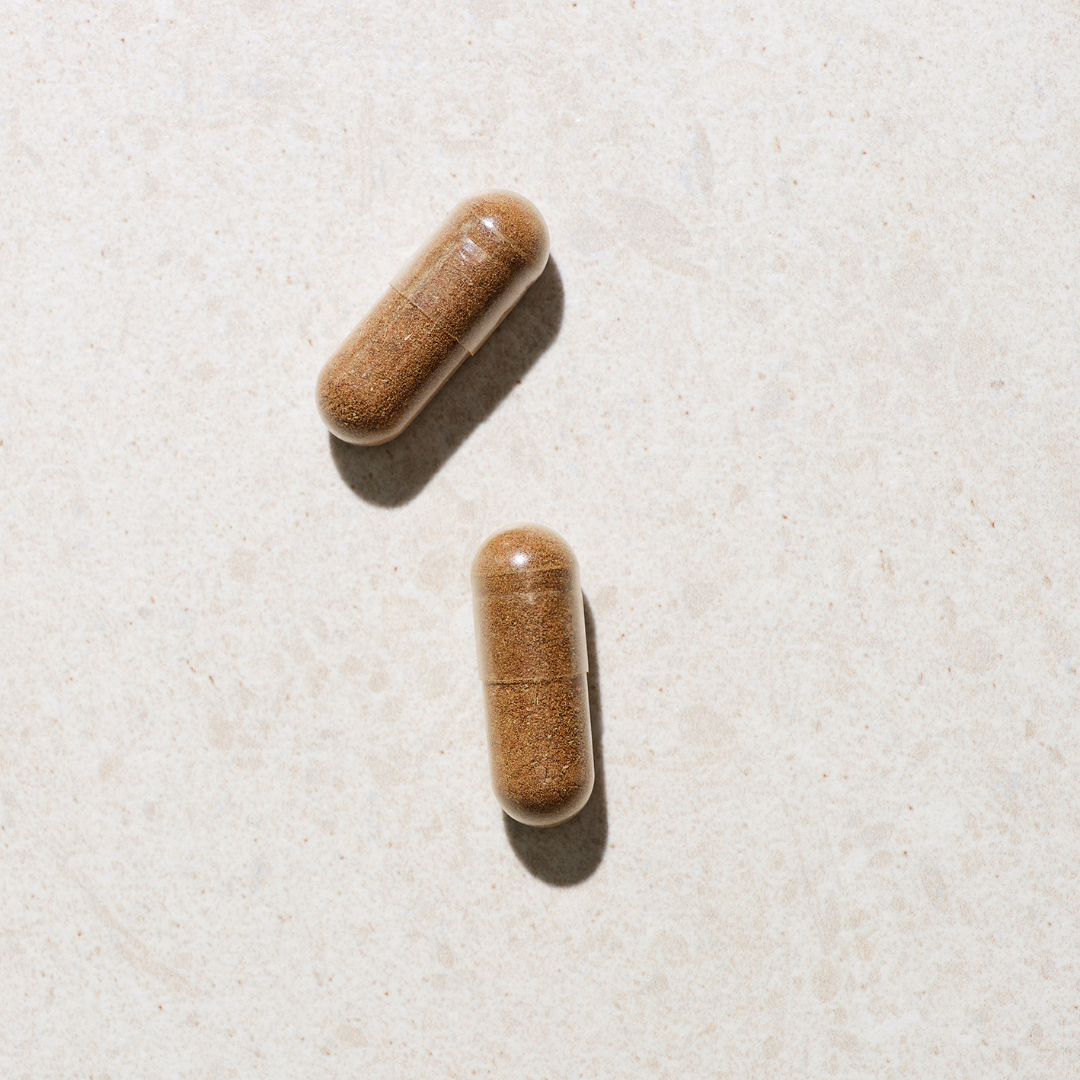 Veganske kapsler fyldt med urter, vitaminer og mineraler - naturlige kosttilskud uden tilsætningsstoffer - Sandvig Pharma